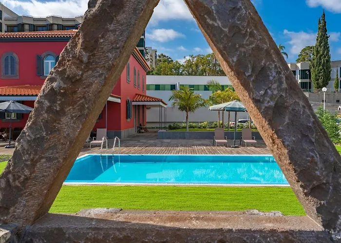 Century House With Private Pool By Hr Madeira